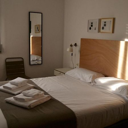 Tres Puentes Anguiano Apartamentos Y Hostal Esterno foto
