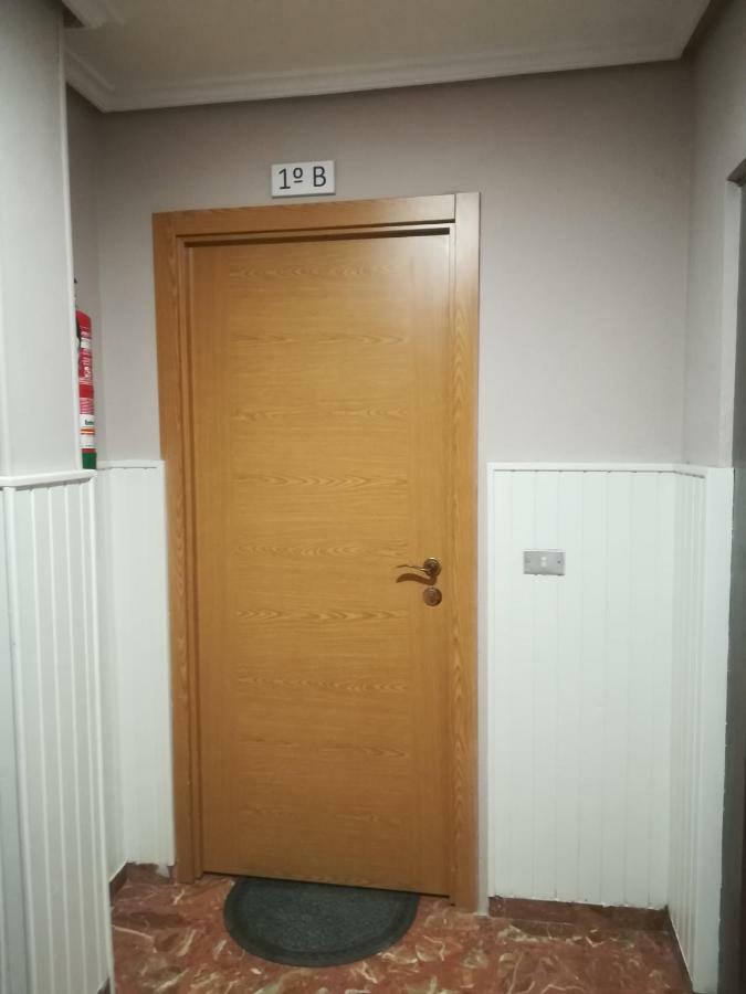 Tres Puentes Anguiano Apartamentos Y Hostal Esterno foto