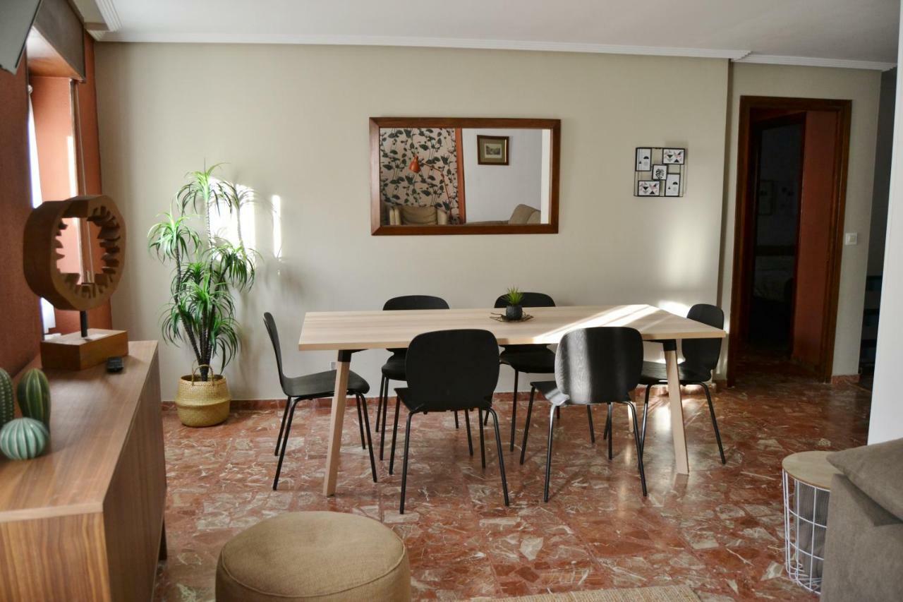 Tres Puentes Anguiano Apartamentos Y Hostal Esterno foto