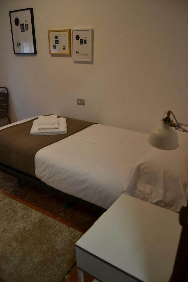 Tres Puentes Anguiano Apartamentos Y Hostal Esterno foto