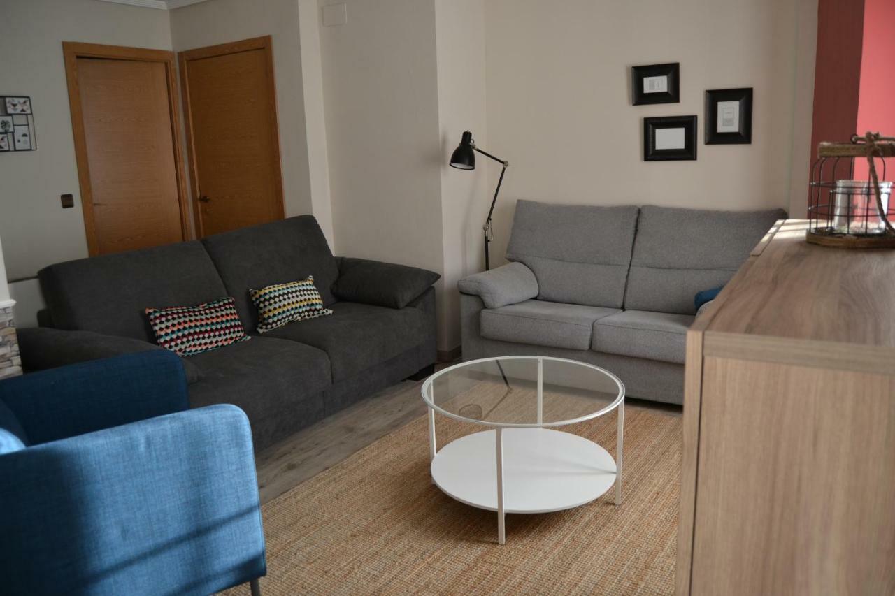 Tres Puentes Anguiano Apartamentos Y Hostal Esterno foto